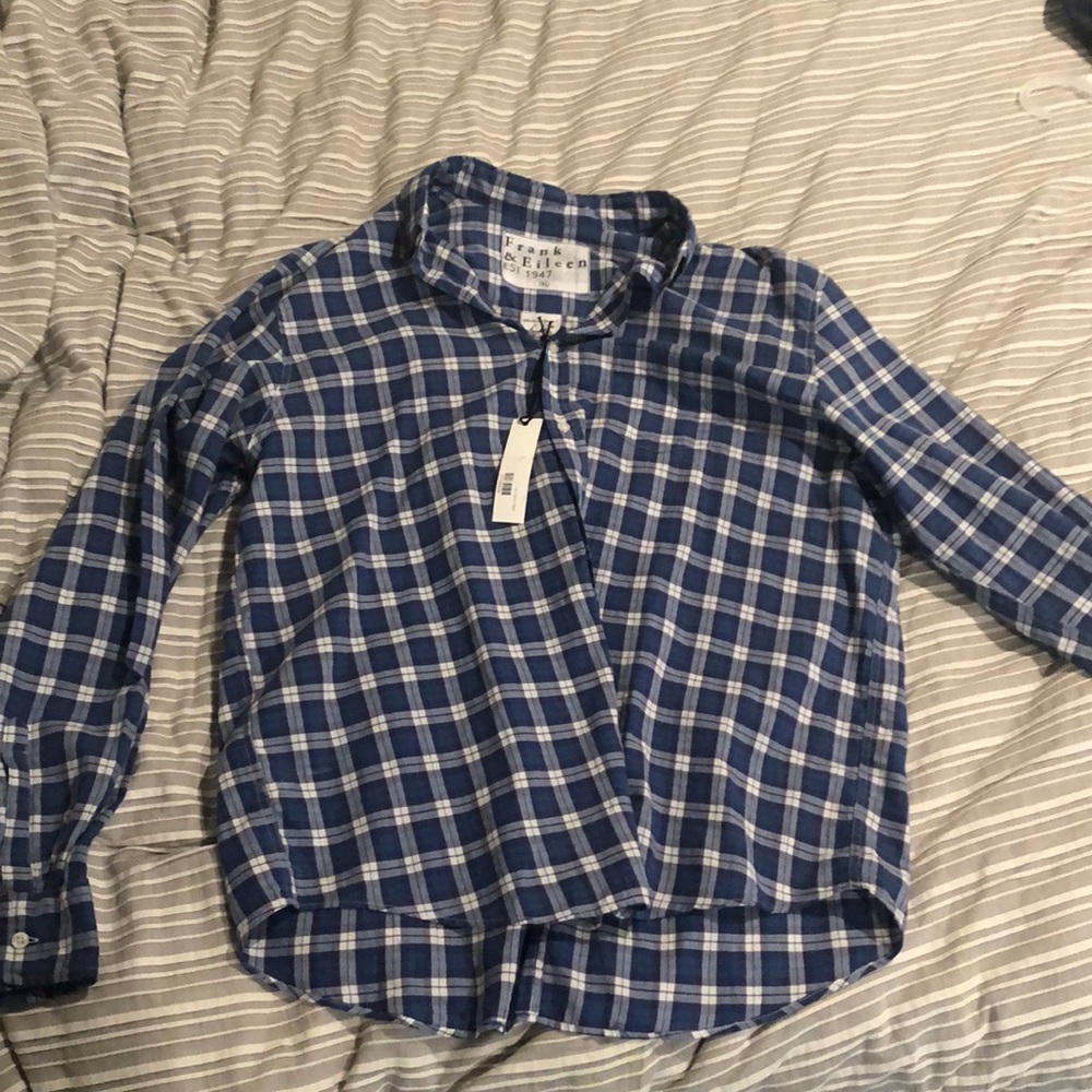 Frank & Eileen button down, never worn with tag